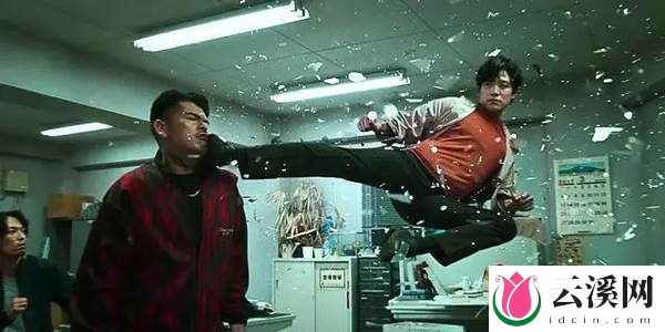 《城市猎人》:真人漫改深度还原,动作片迷的狂欢!