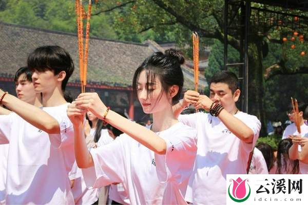 《暗河传》正式开机，龚俊携手彭小苒演绎武侠传奇!
